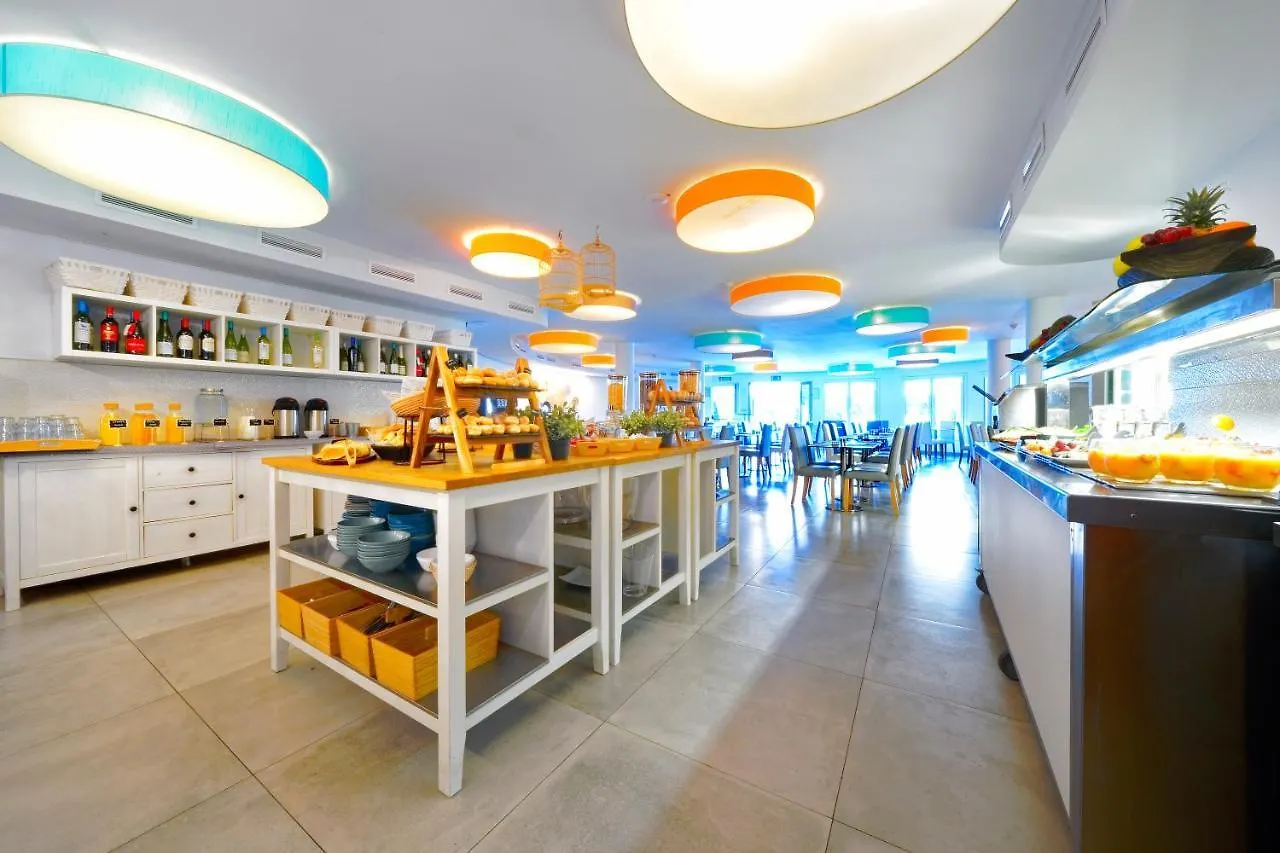 Aqua Suites Puerto del Carmen  Puerto del Carmen (Lanzarote)